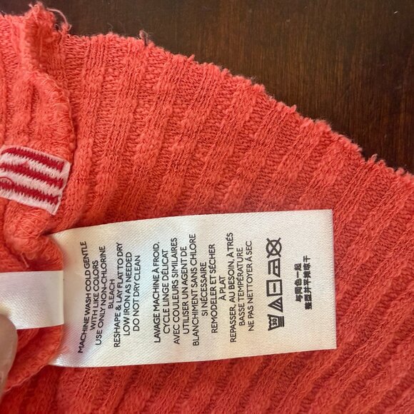 URBAN OUTFITTERS BDG Ribbed Cropped Button Front Sweater Tank Size medium - Picture 9 of 10